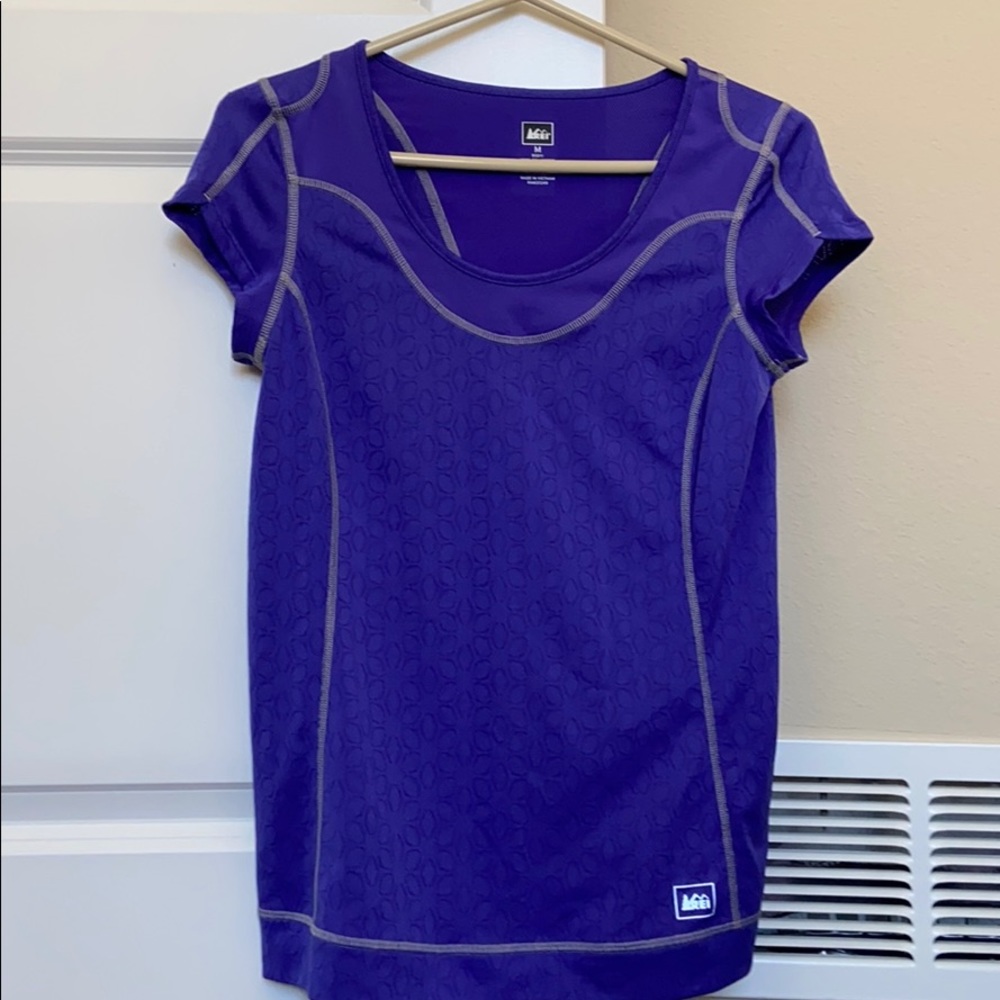 Athletic top